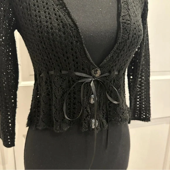 Black Knit Cropped Sparkly Sweater - Picture 3 of 6